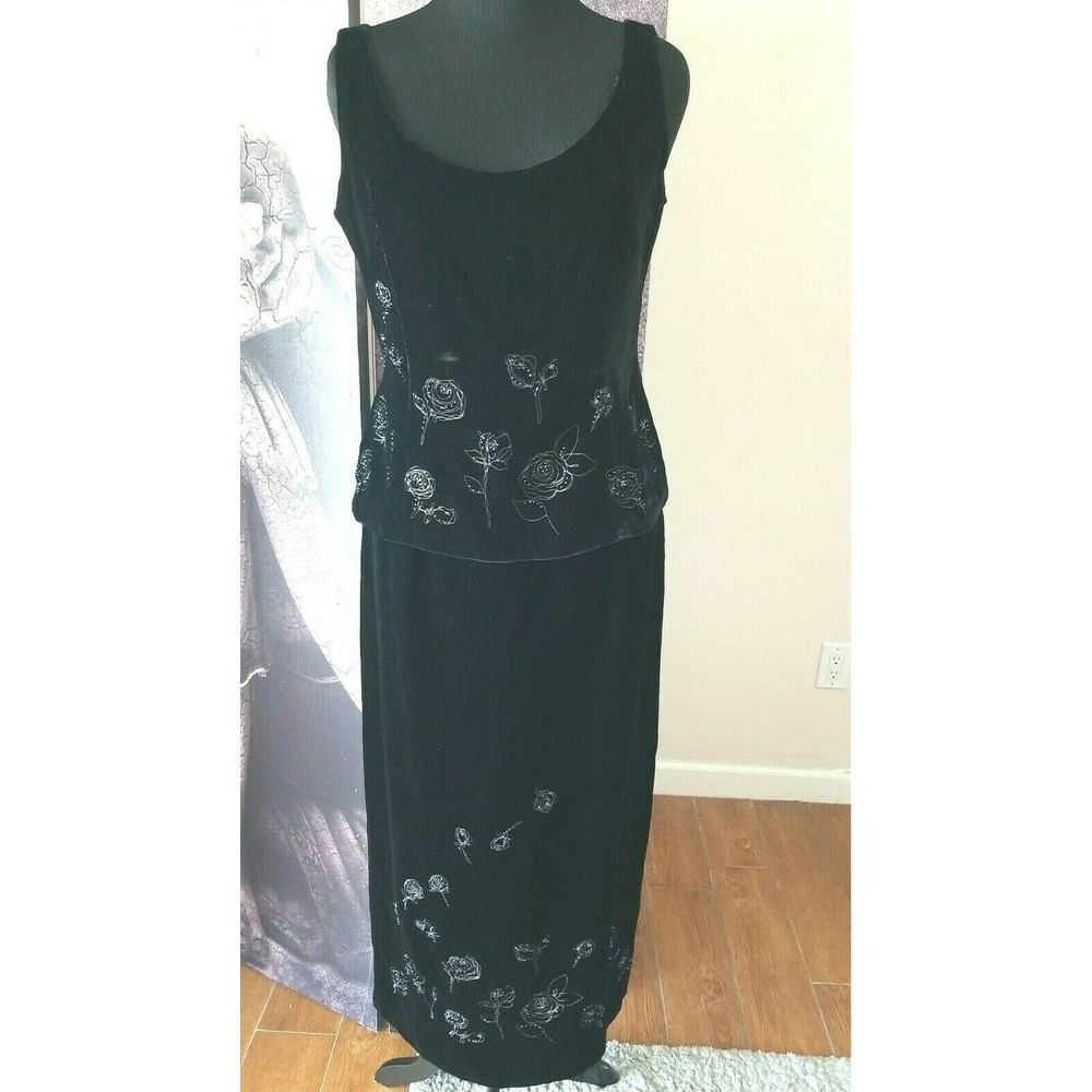 LAURA ASHLEY Women's 2 Piece BLACK VELVET‎ Long Skirt Sleeveless Top Size 12 US